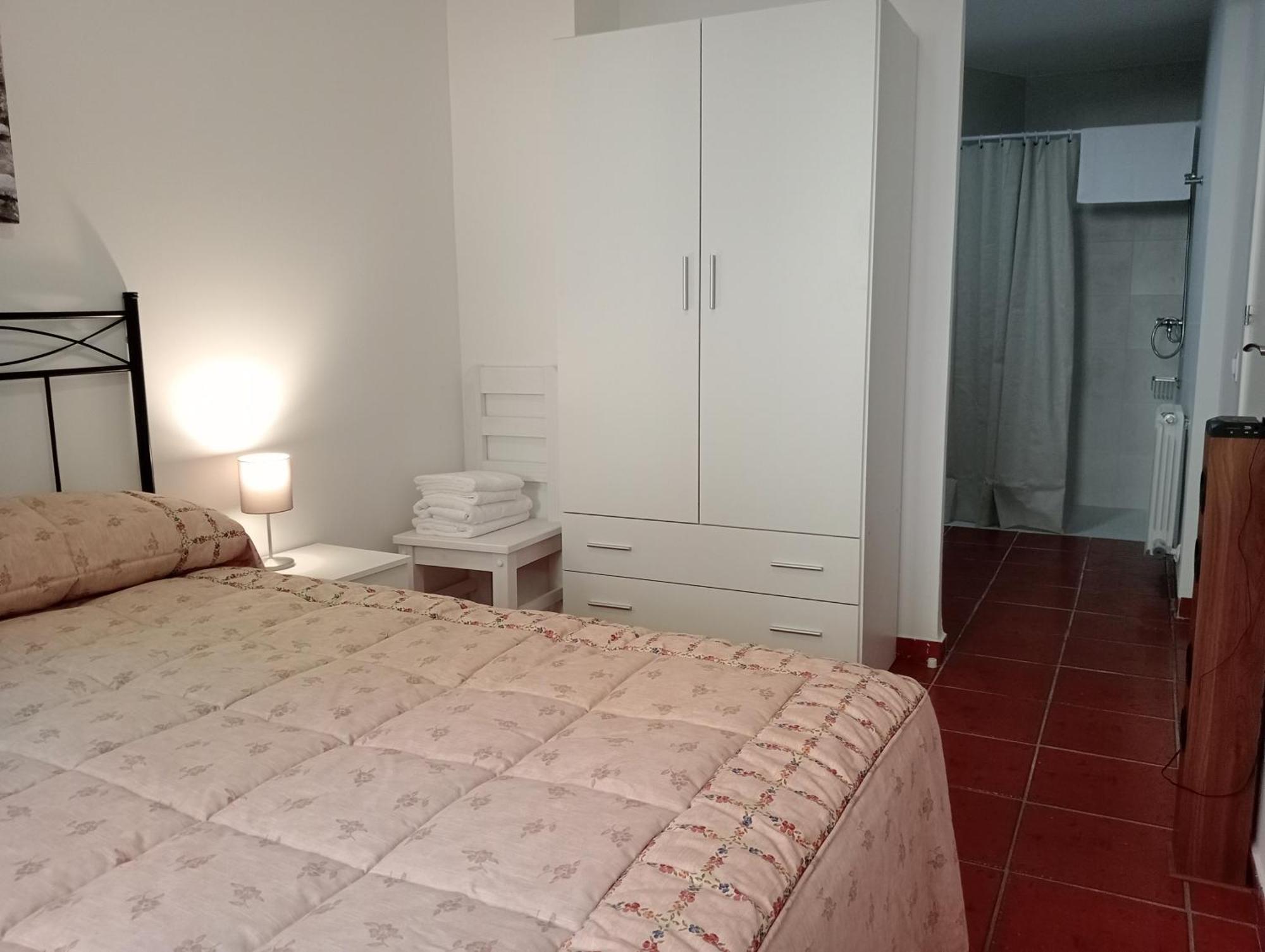 Apartamentos La Piedra En Pleno Centro Historico Con Dos Dormitorios Y Dos Banos Nájera Exterior foto